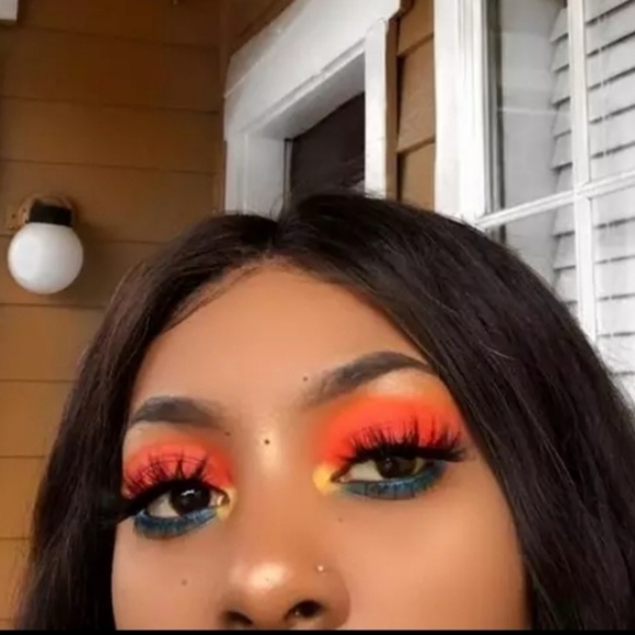 Dreamland Palette - Picture 6 of 6